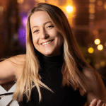 Caroline Hanes, stand-up comedian