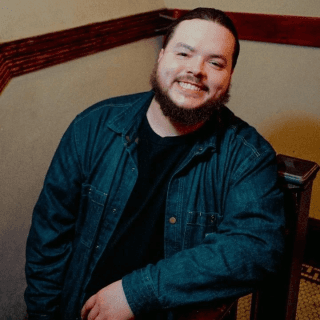 Julio Diaz, stand-up comedian